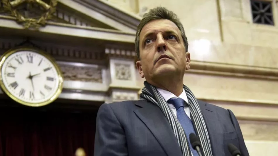 MASSA LIDERA EN UNA ENCUESTA TRAS LA CONFIRMACIÓN DE LA FÓRMULA